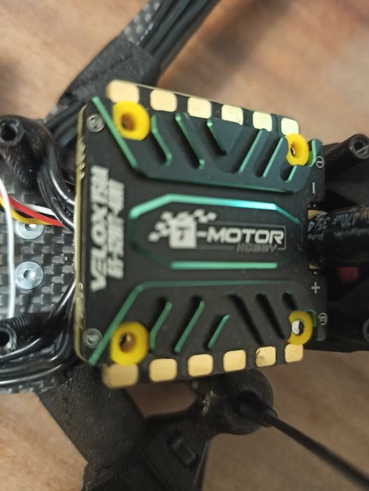 Фпв стек T-MOTOR F722 Pro Velox v50a (кількість)