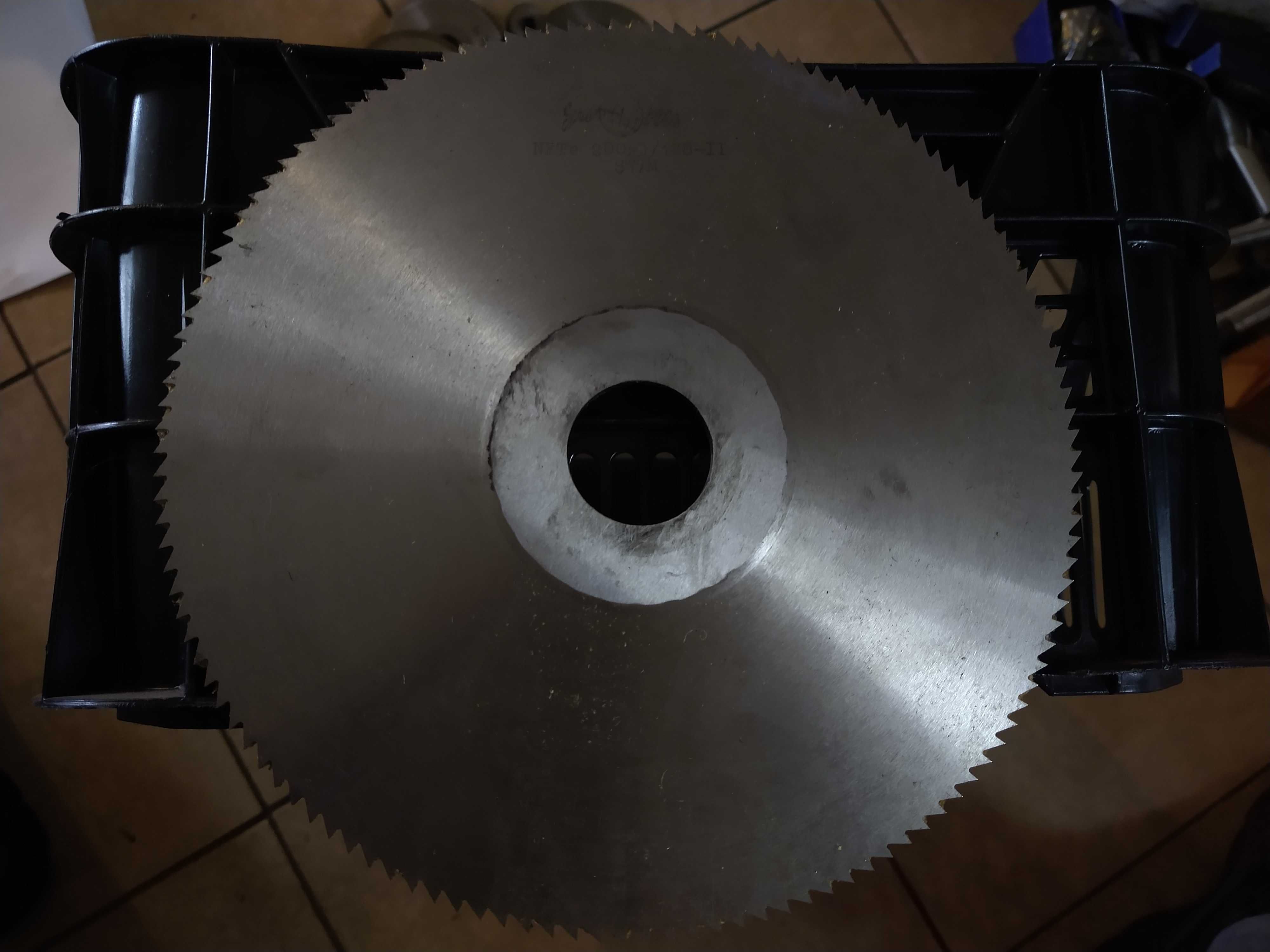 Frez tarczowy piłkowy 200x3/128