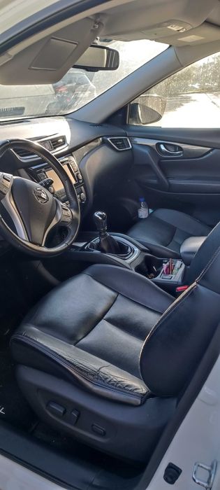 Nissan X-trail 2016 gasoleo, estofos em pele, 7 lugares