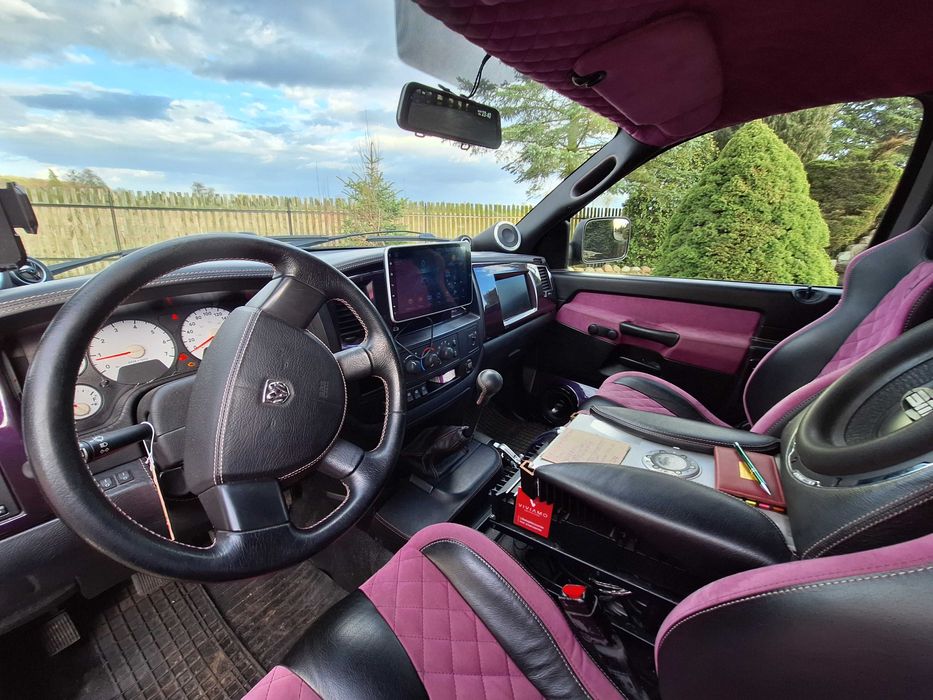 Dodge RAM 3500. Uważam, że jedyny taki na OLX i w kraju.