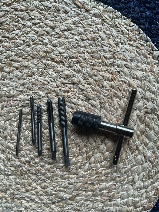 Набор метчиков с воротком 5шт M3 M4 M5 M6 M8