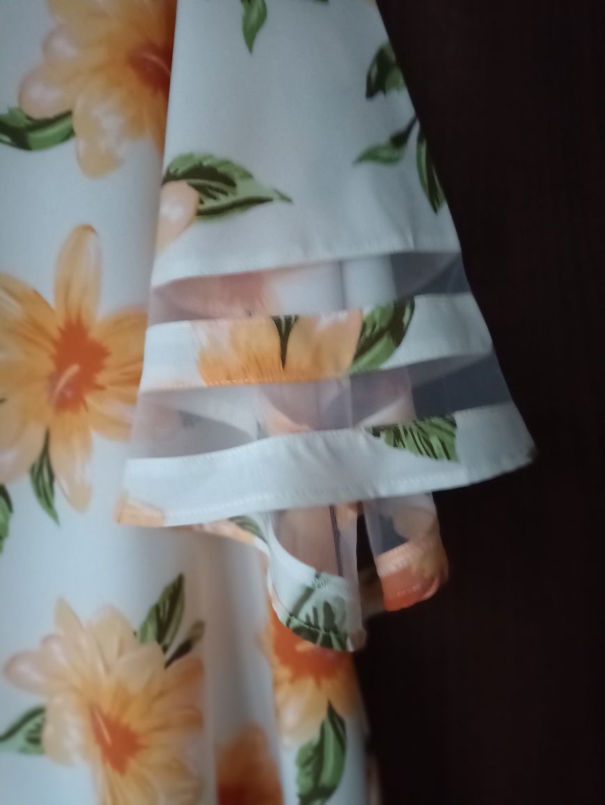 Ecru sukienka w kwiaty , kloszowa rękaw z paskami tiulowymi 4XL Shein