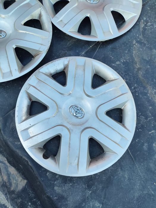 Kołpaki komplet 16" Toyota nr1