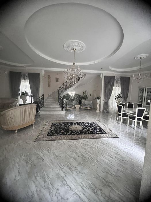 Сдам красивый дорогой  дом для мероприятий 10 ст.Фонтана