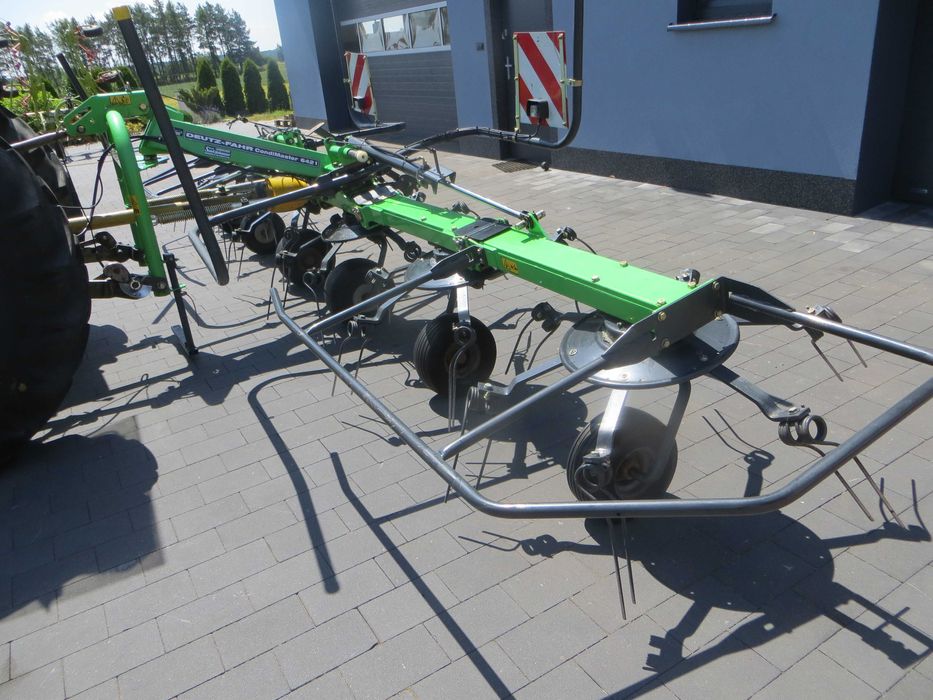 Przetrząsacz Przetrząsarka Deutz Fahr CondiMaster 6421
