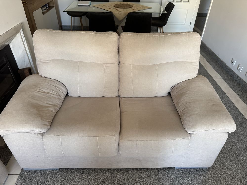 Duas sofas da sala