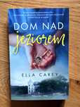 Dom na jeziorem Ella Carey