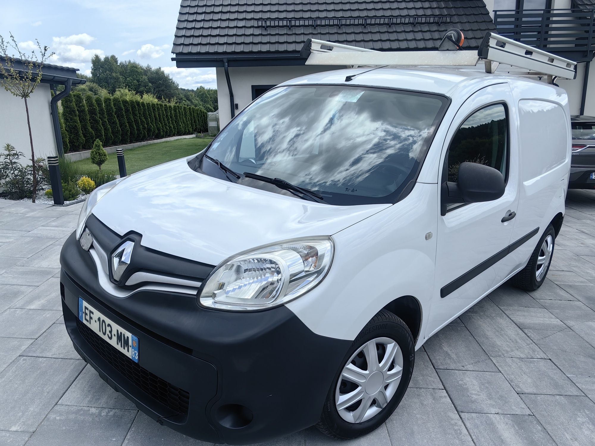 Renault kangoo 2016r 1.5 DCI 90 koni 176 tys km