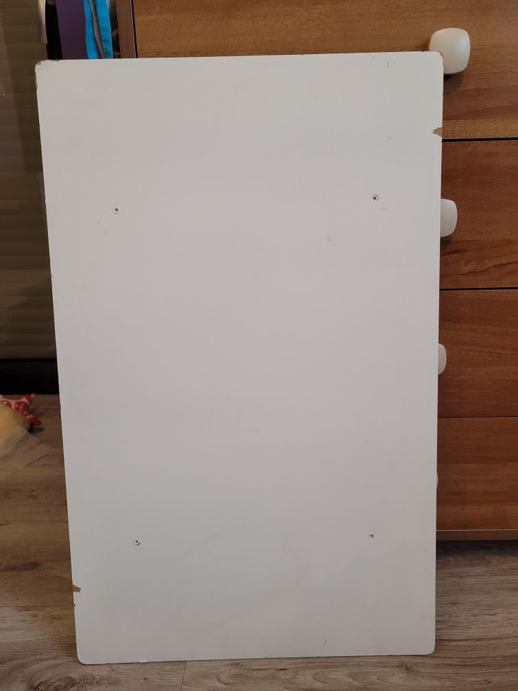 Stelaż pod  przewijak na łóżeczko