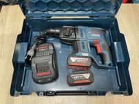 Bosch GBH 18V-21 / безщітковий перфоратор Бош 18V, комплект