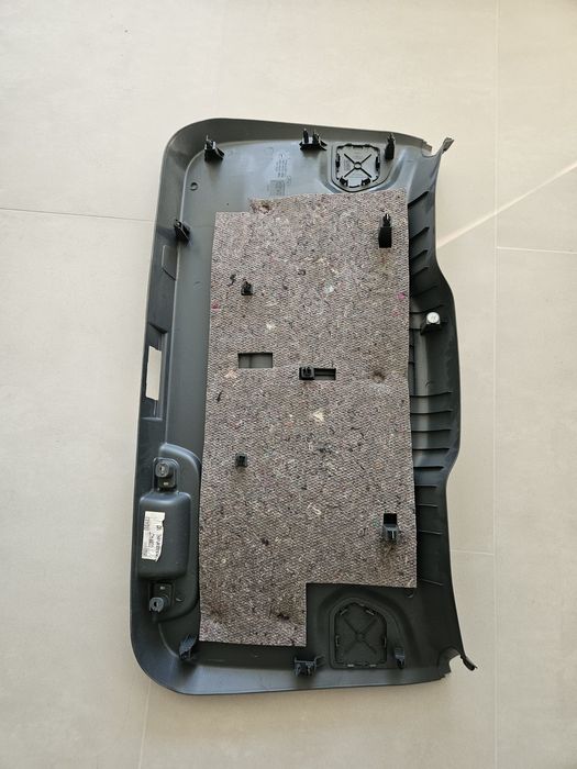 Ford C-MAX 2014 osłona klapy bagażnika