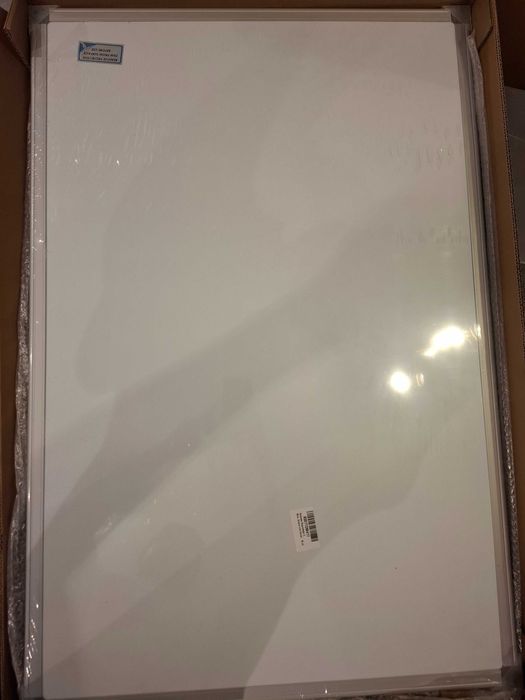 Tablica magnetyczna 90 x 60 cm tablica suchościeralna aluminiową ramą