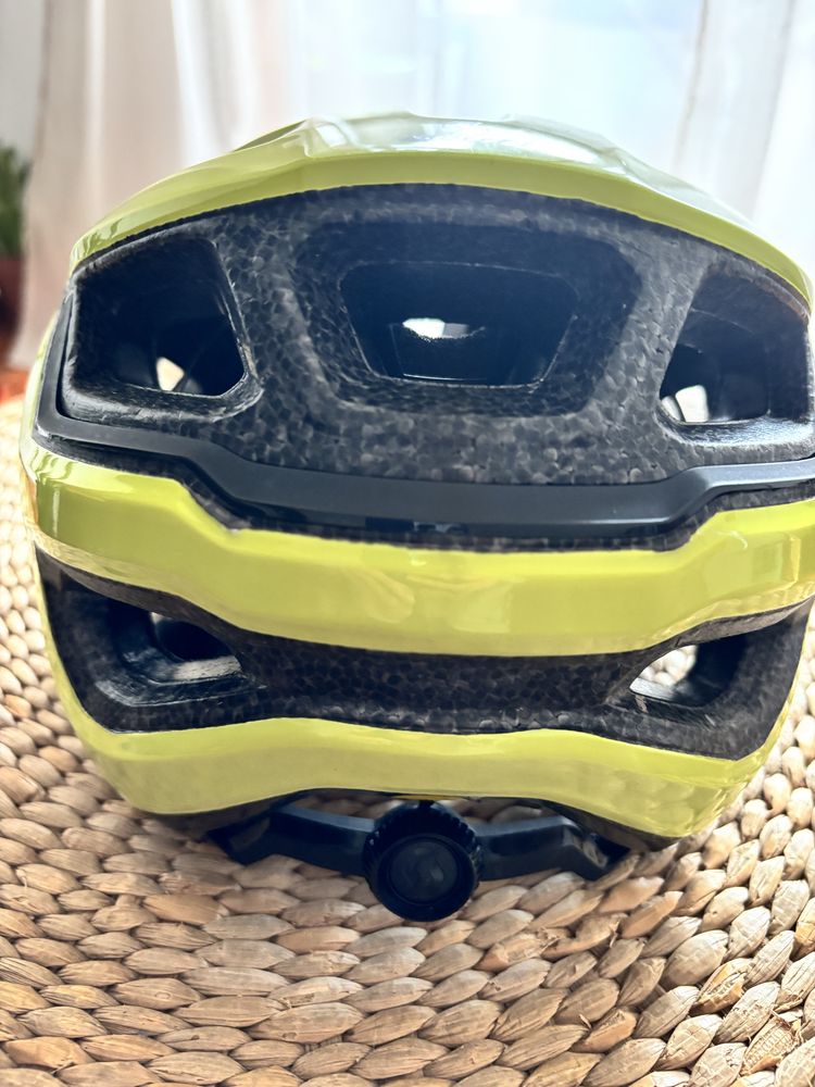 Capacete Scott Arx Plus MIPS preto amarelo néon