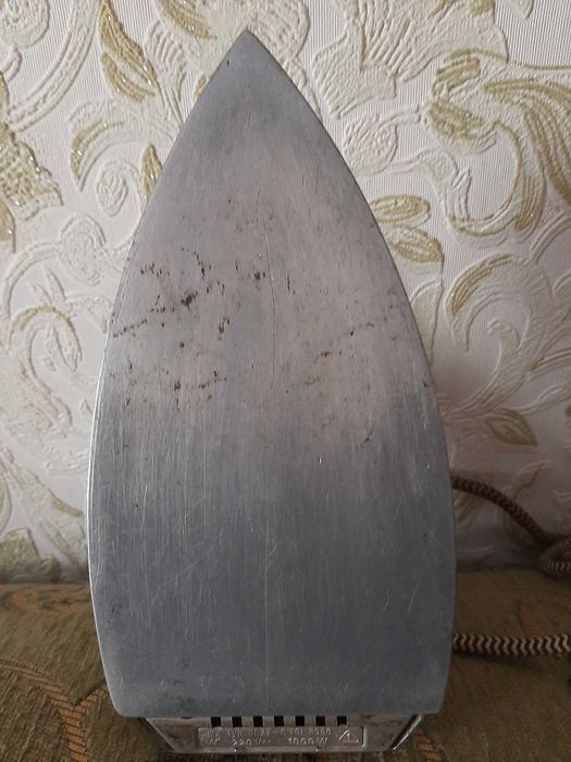 Утюги рабочие времен СССР