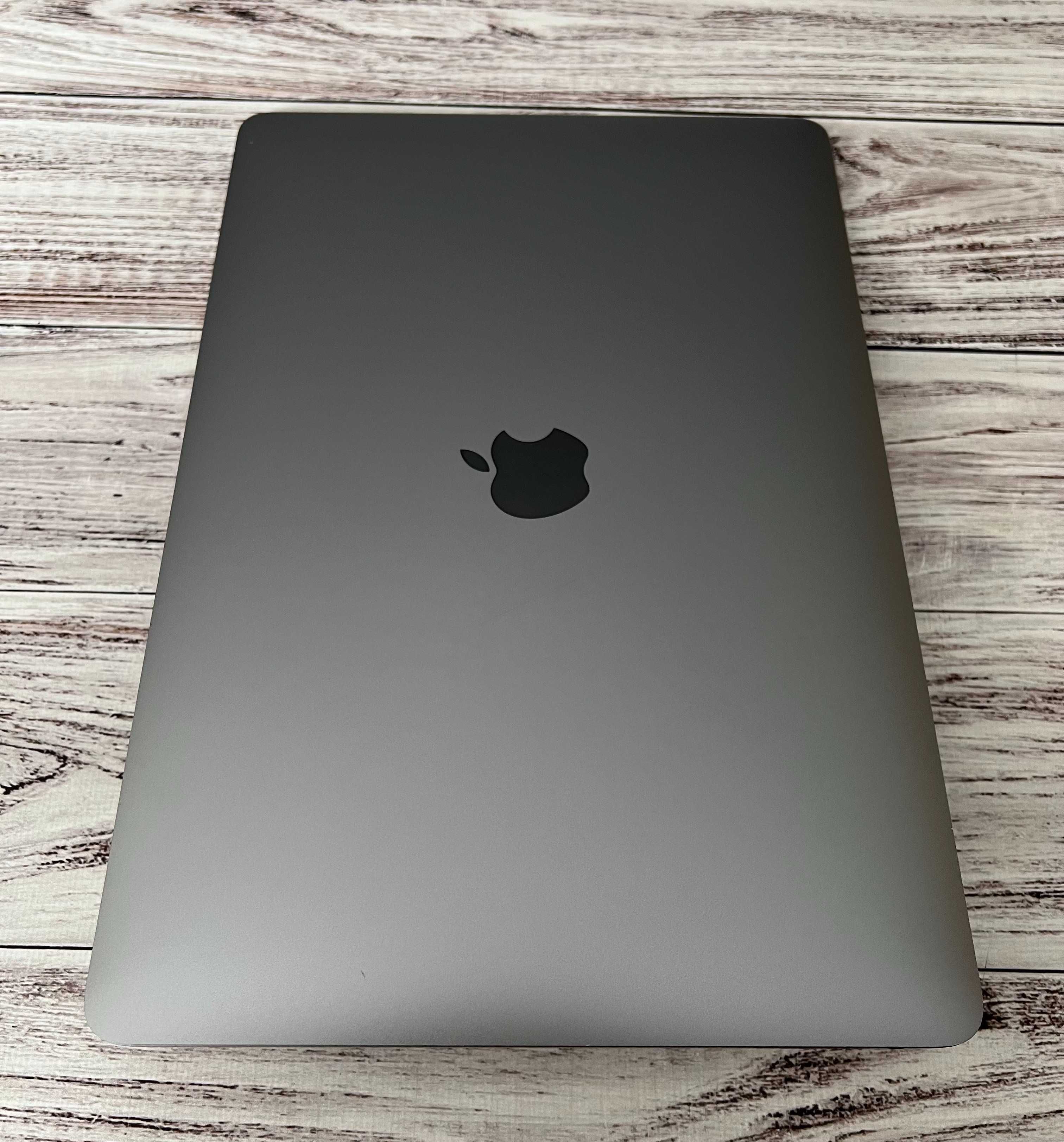 MacBook Pro 13" 2020 M1/16GB/512GB SSD Space Gray