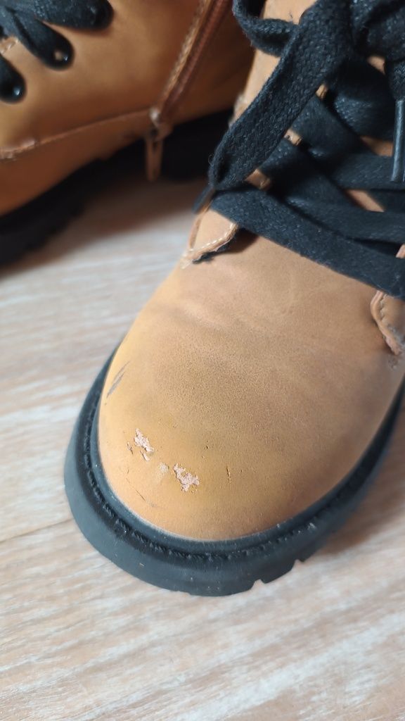 Buty traperki 31 na zamek lekko ocieplane jasny brąz kamel