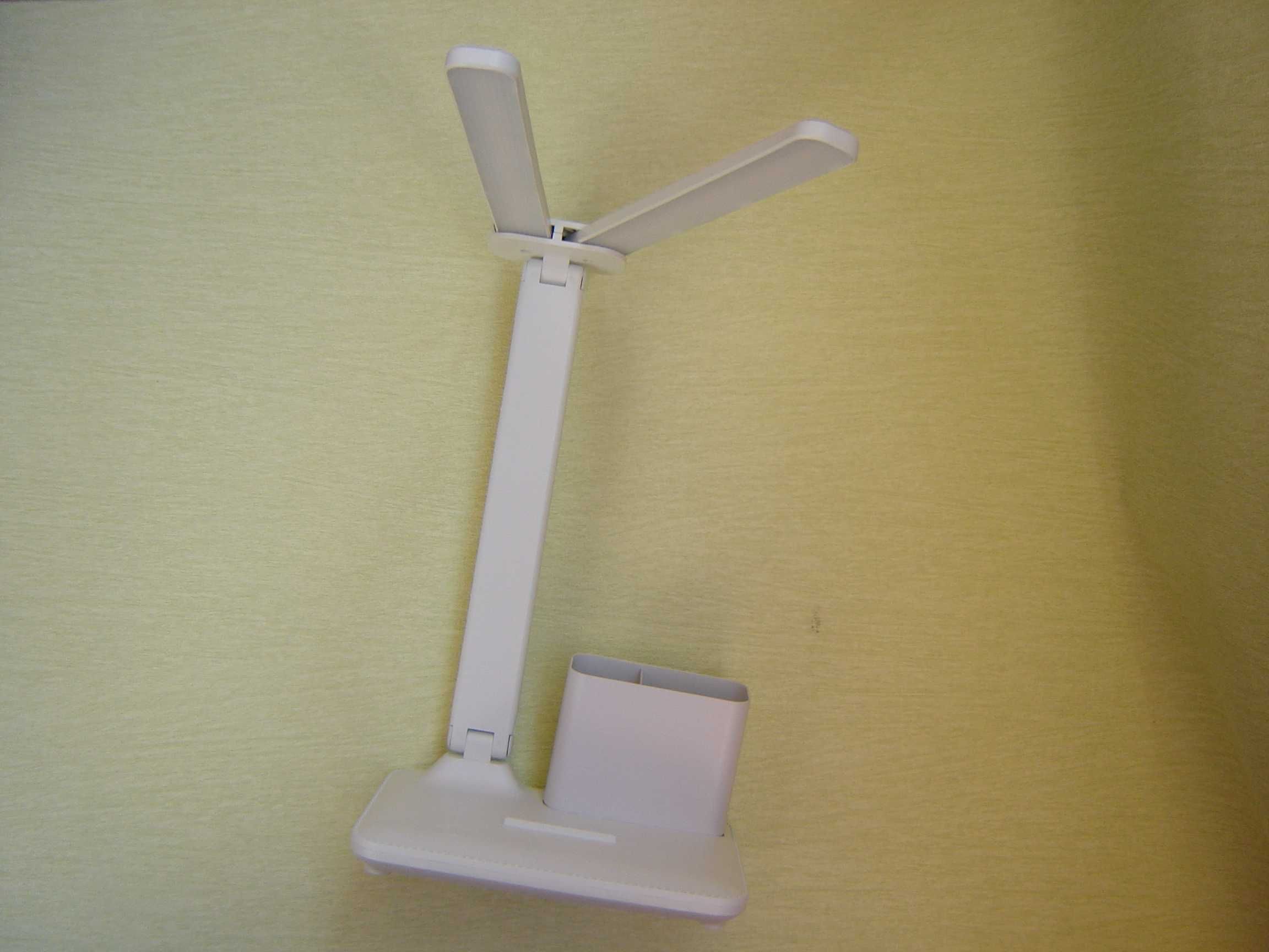 Настольная Лампа (аккумулятор,3 цвета, сенсор, новая)