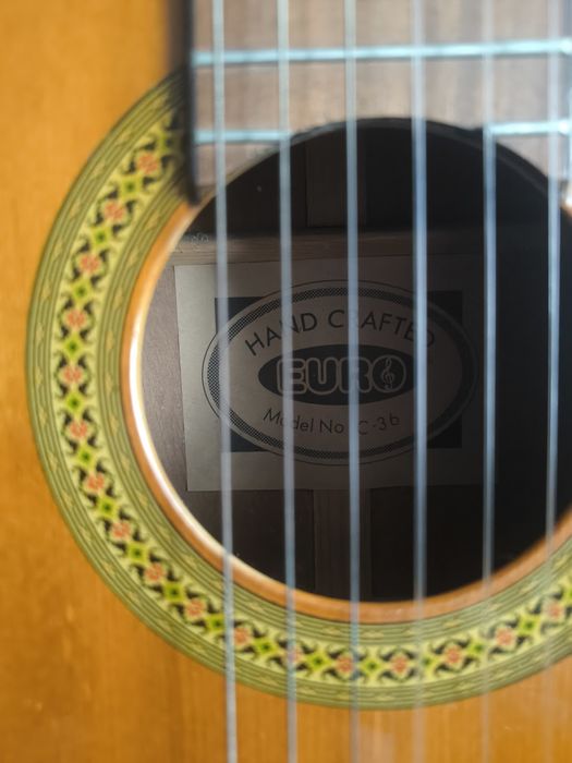 Gitara akustyczna