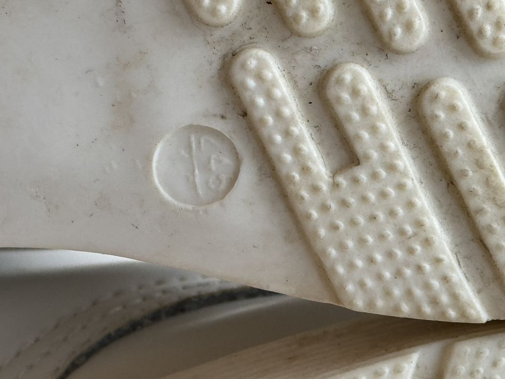 Botas botins pele branco estilo doc martens mono white