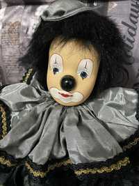 Фарфоровая кукла клоун ,лялька