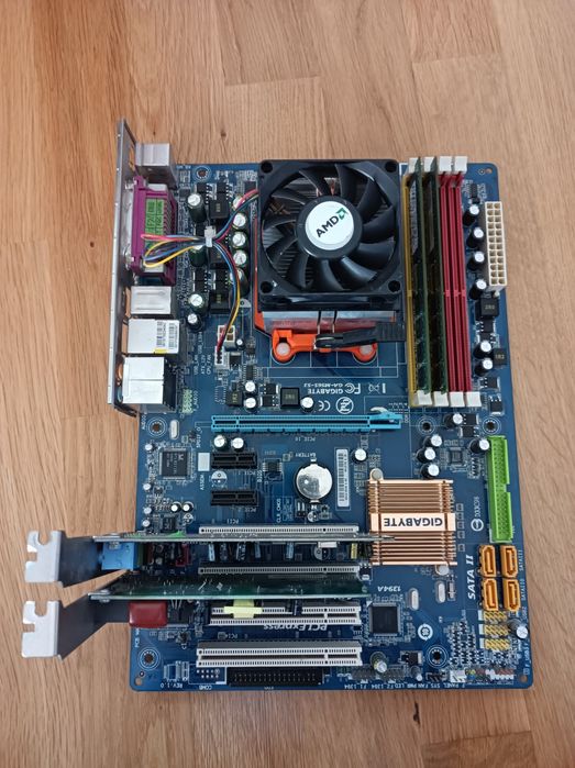 Płyta główna Gigabyte GA-M56S-S3 DDR2 + procesor AMD Athlon X2