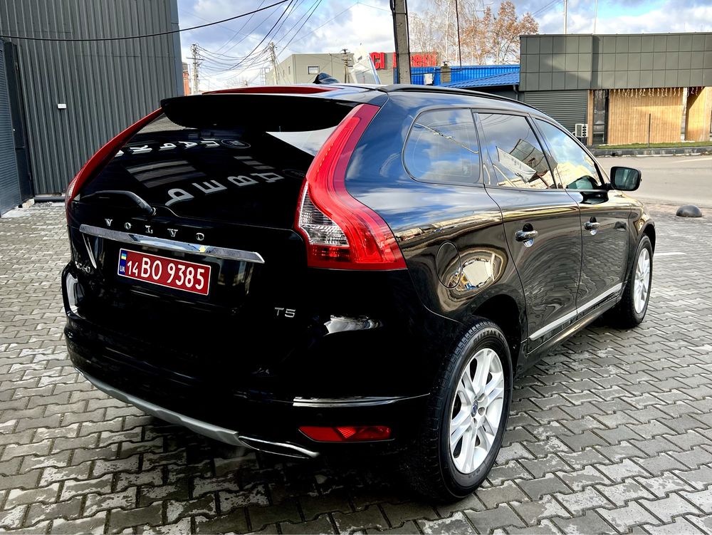 Volvo XC60 2016 рік