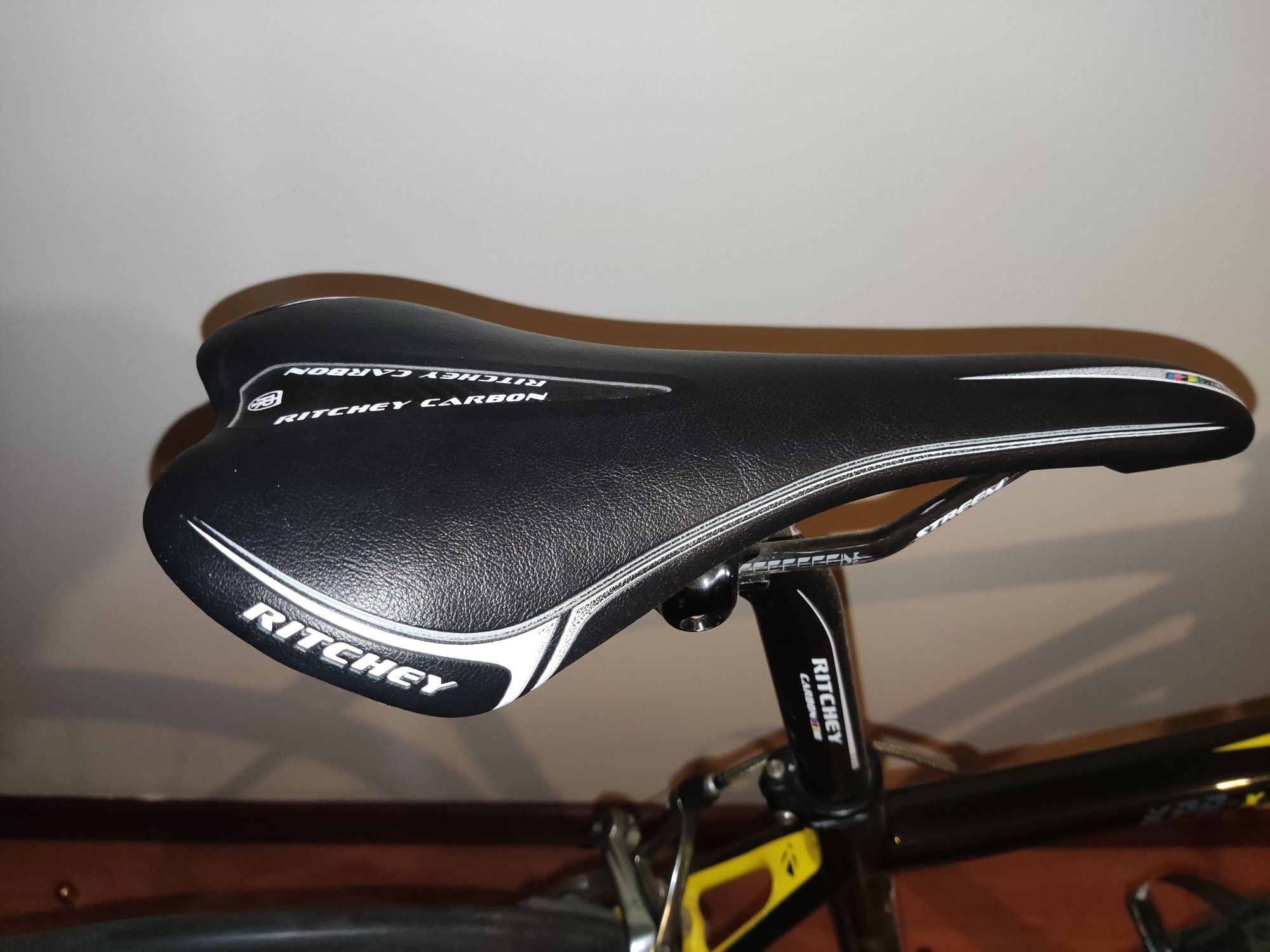 Bicicleta de estrada carbono