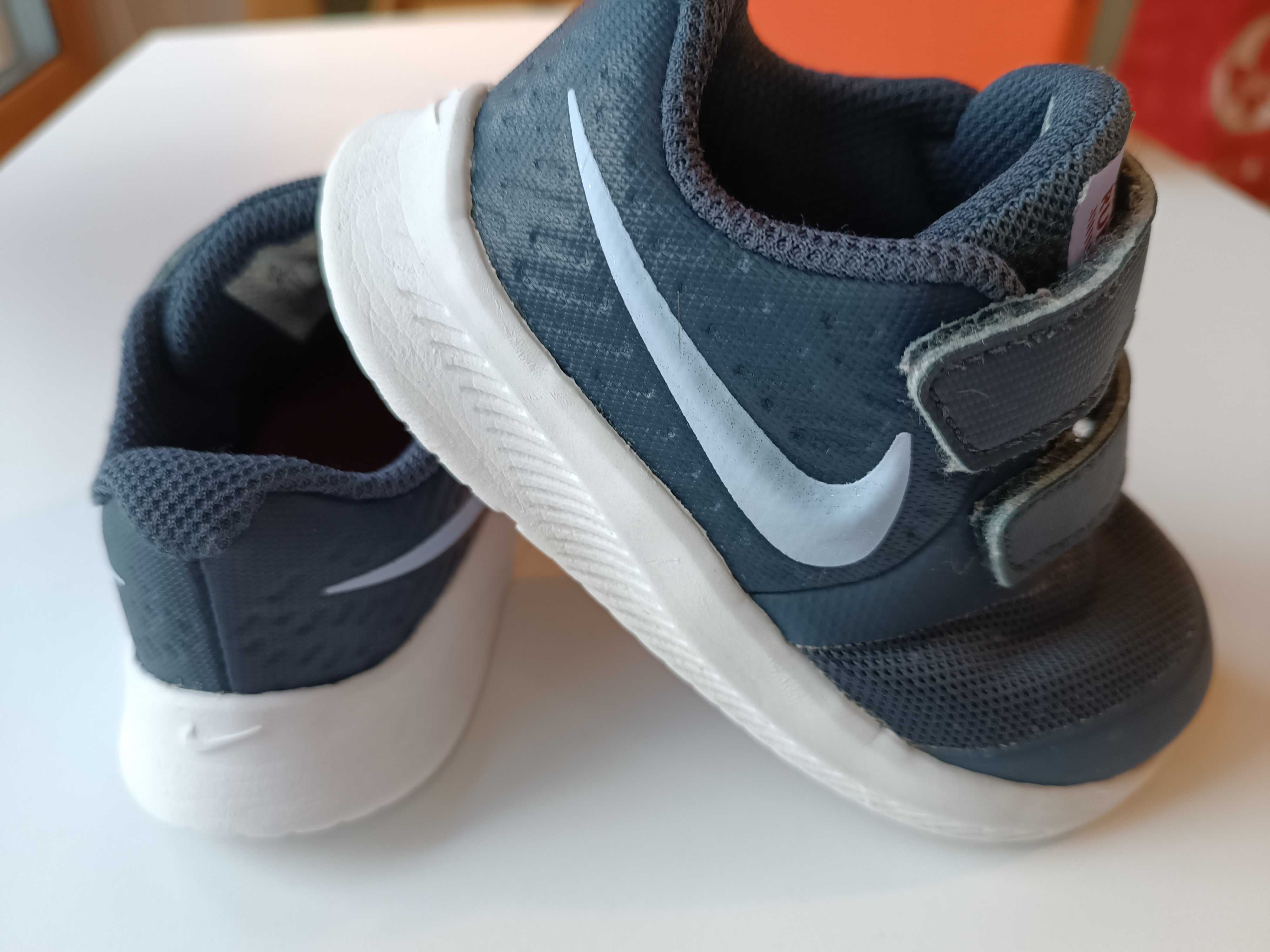 Buty dziecięce NIKE STAR RUNNER 2 Rozm. 22 Granatowe