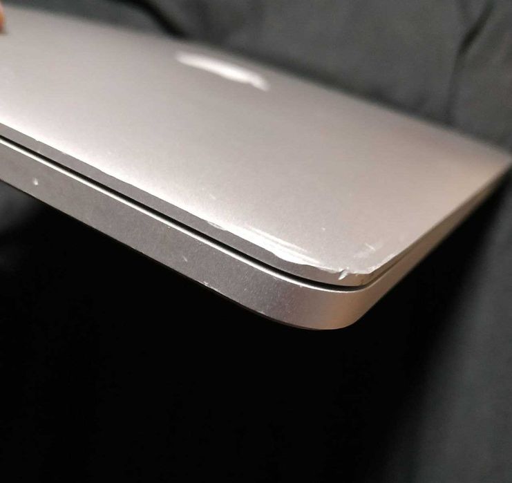 MacBook Pro 15” 2015 A1398 i7 2.5Ghz/16gb RAM/512gb SSD/R9 M370X