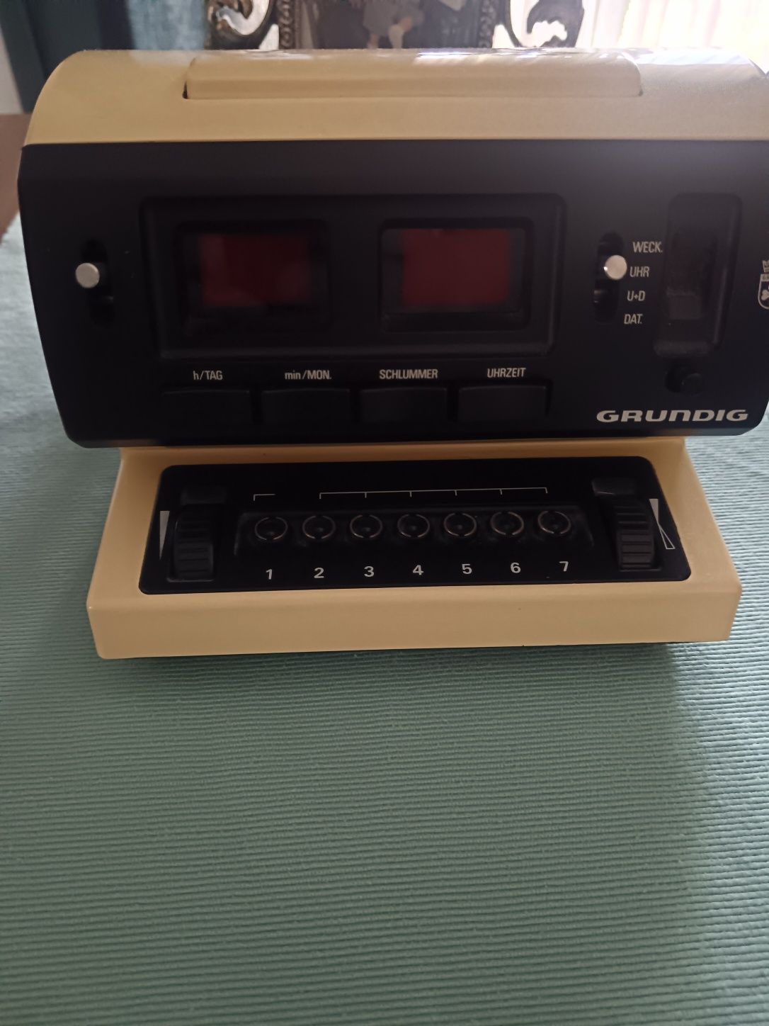 Grundig Sono Clock 550a