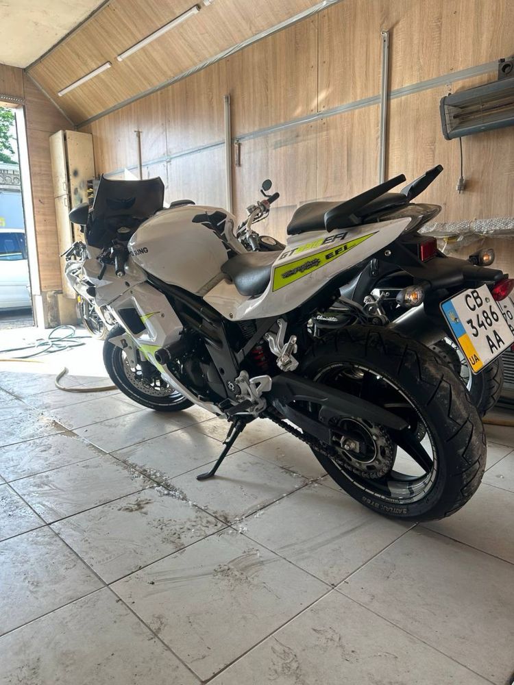HYOSUNG 650r gt. После дтп. Запускаеться.