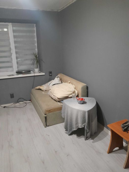 Продам срочно! Кімнату в гуртожитку з окремим душом і туалетом