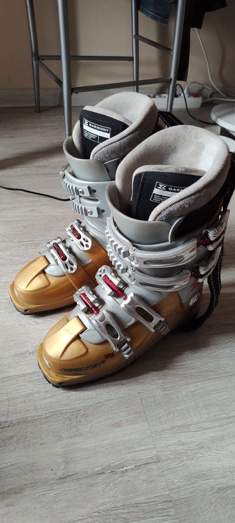 Buty damskie skiturowe 24,5
