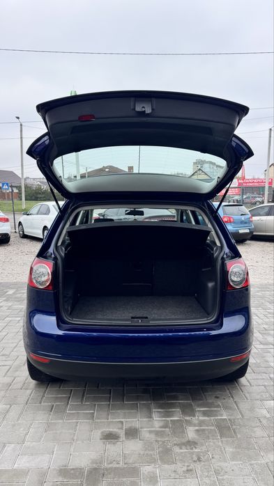 Volkswagen Golf Plus Фольксваген Гольф Плюс  2006р 1.6 MPI бенз 5МКПП