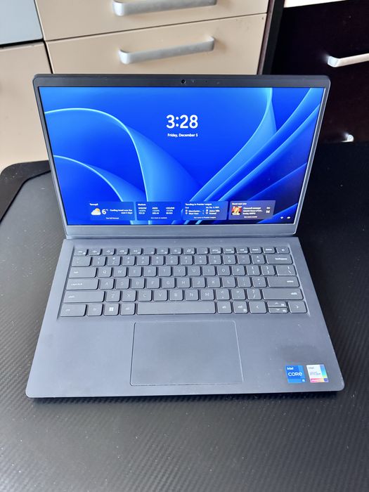 Dell Vostro 3420 i5 11 gen / RAM 16 gb / 512 GB