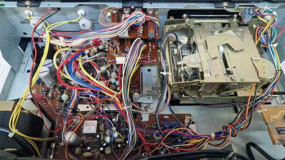 Касетна дека Saba CD 936