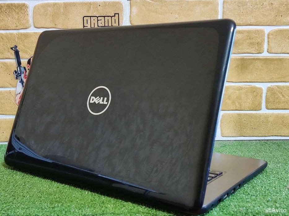 Dell Octacore 17.3" i7/8GB/1TB_Nvme gama Profissional