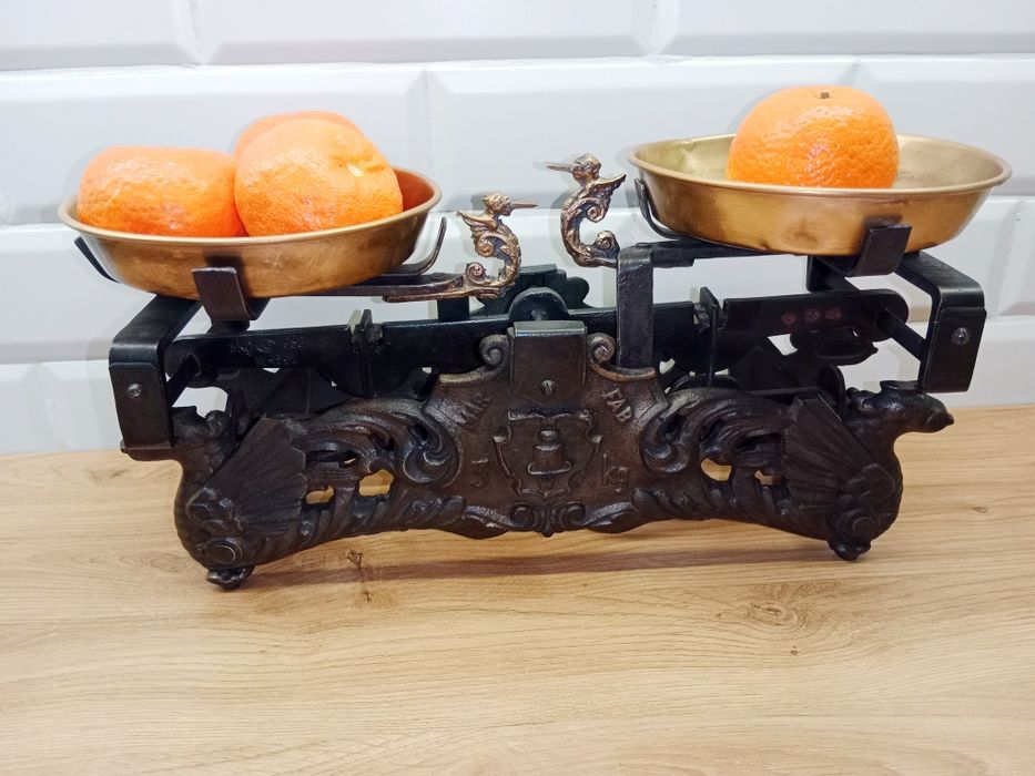 Przedwojenna waga szalkowa MAR FAB