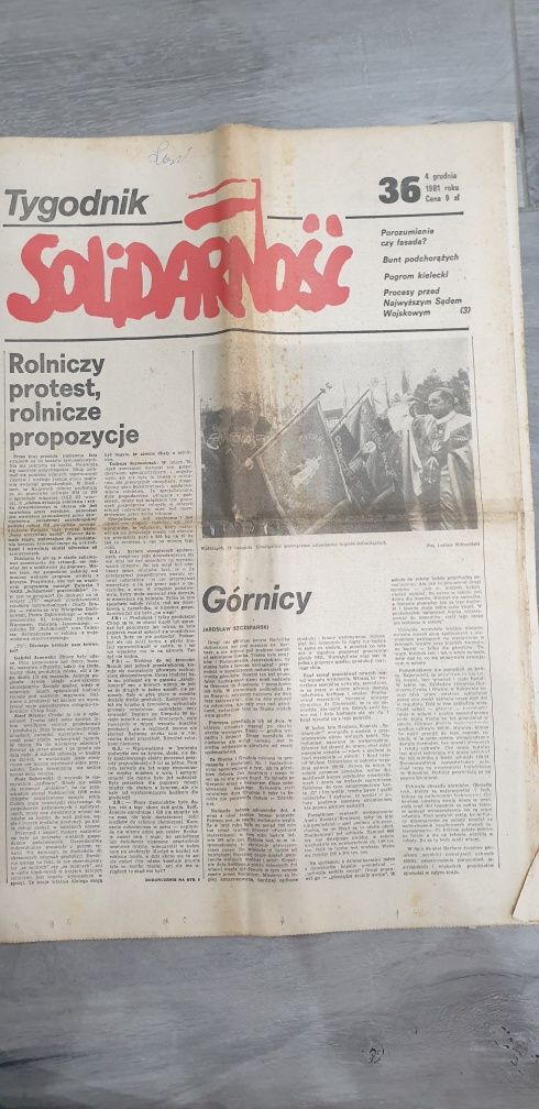 Stare gazety czasopisma Solidarność PRL antyki starocie zabytki pamiąt