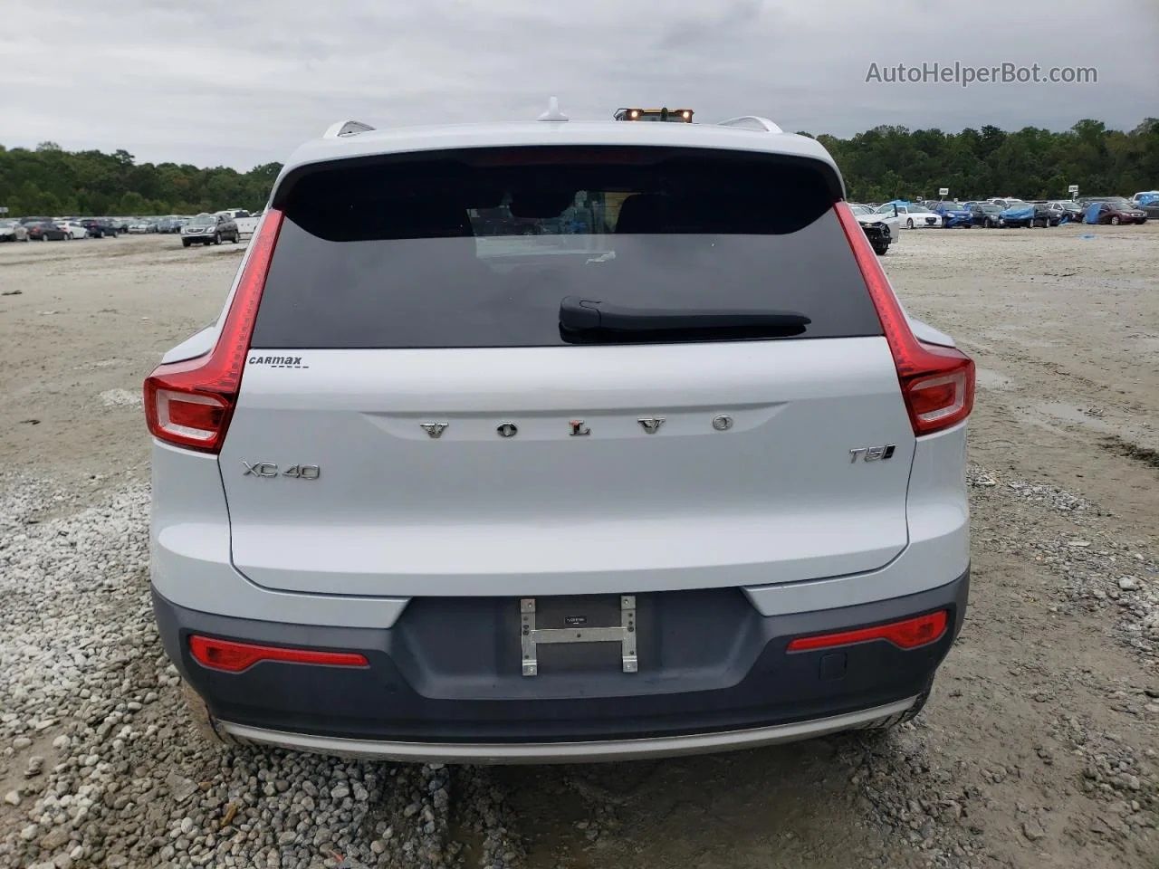 Продам автомобиль Volvo xc40