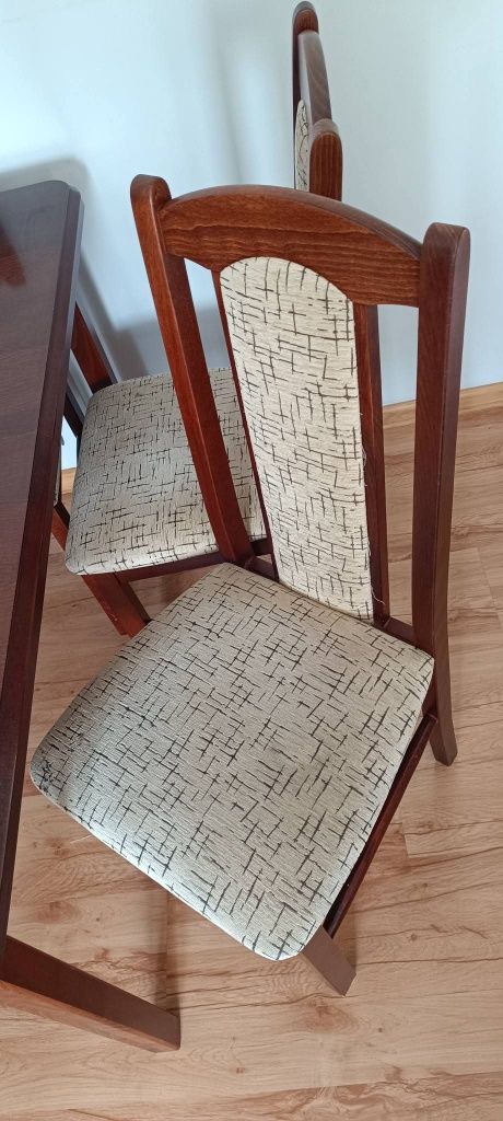 Stół i 6 krzeseł, stan bardzo dobry, komplet!
