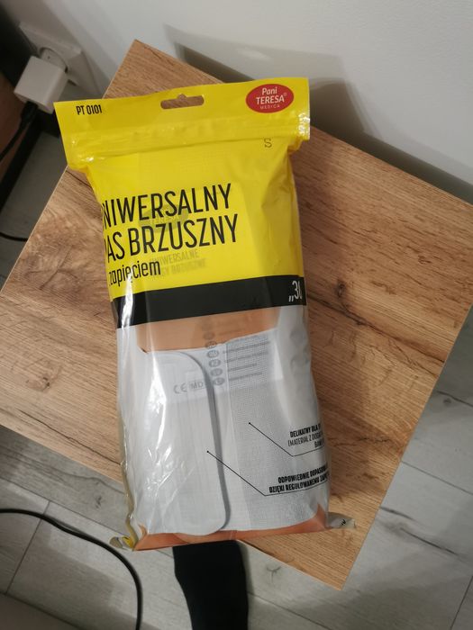 Pas brzuszny Pani Teresy po operacji