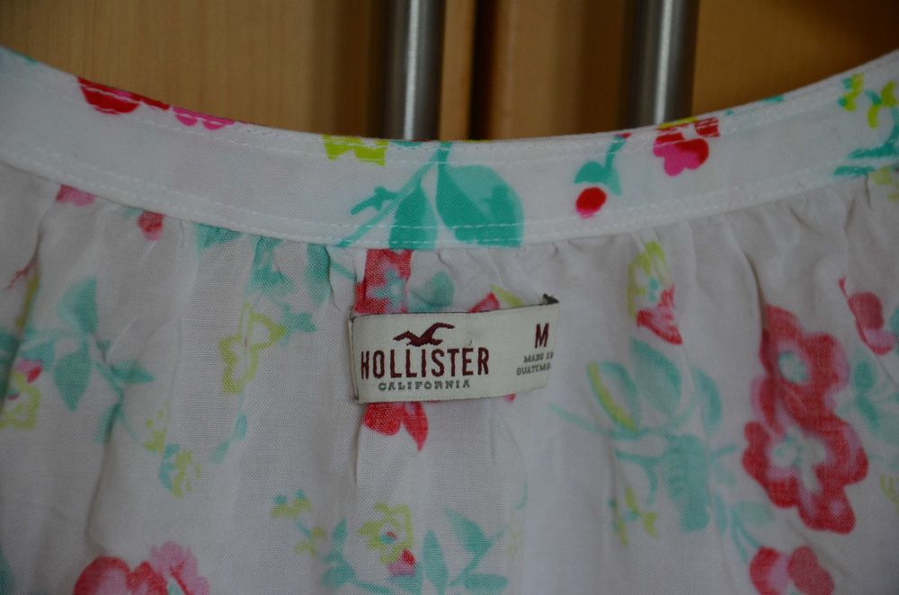 Romantyczna bluzka w kwiaty Hollister r. 38