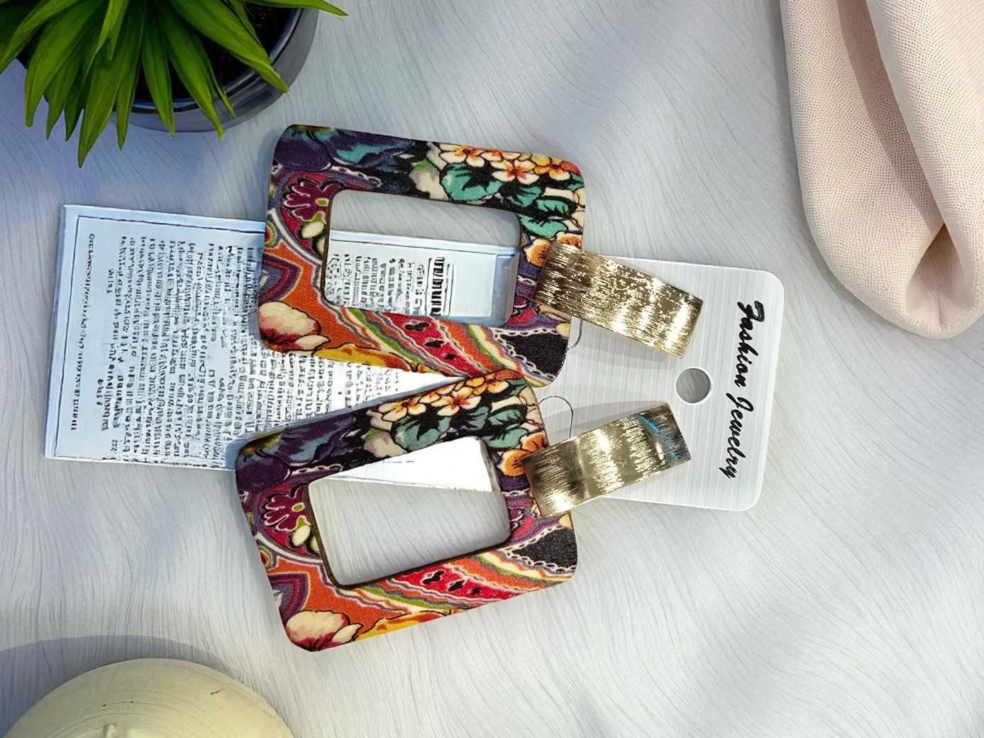 Cudowne Kolczyki Boho – Ręcznie Malowane Mandale na Drewnie