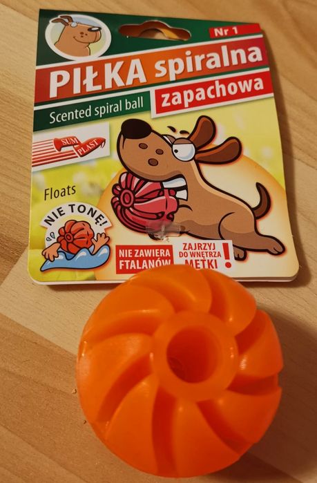 Nowa pomarańczowa, zapachowa, spiralna piłeczka dla psa, 4cm