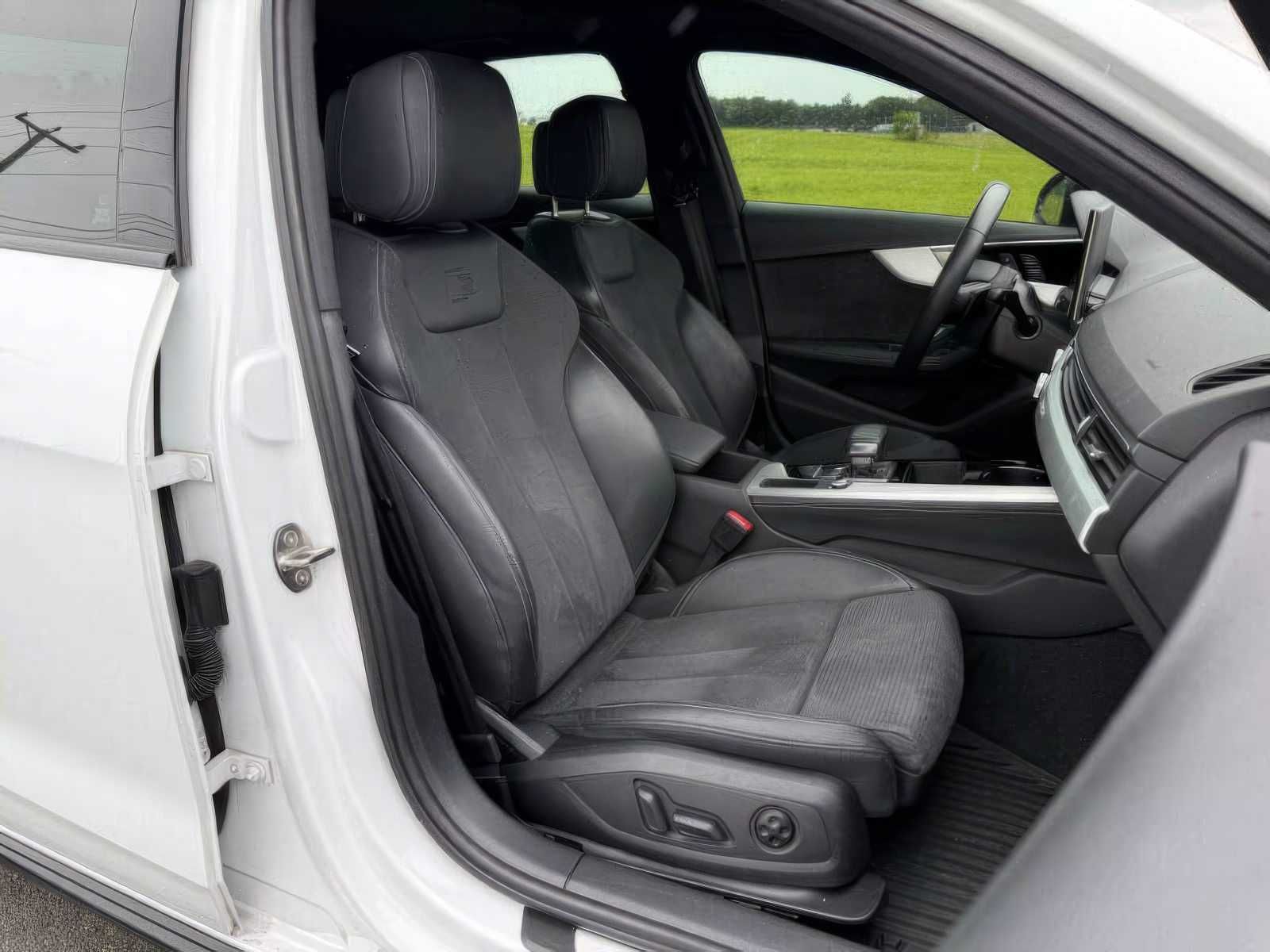 2022 Audi A4 quattro S line Prem Plus 45 TFSI