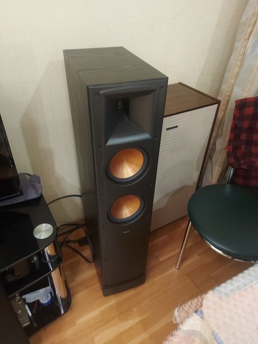 Продам колонки Klipsch rf62
