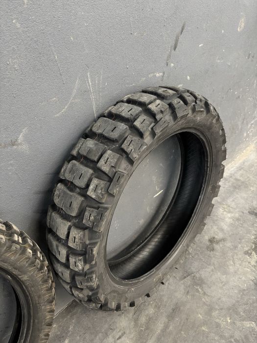 Motoz 150/70-18 e 90/90-21