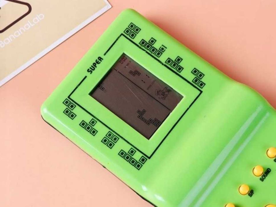 Gra zabawka elektroniczna kieszonkowa konsola retro Prezent