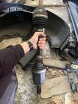 Cherokee kl 2.4 піввісь ліва передня P68238841AB